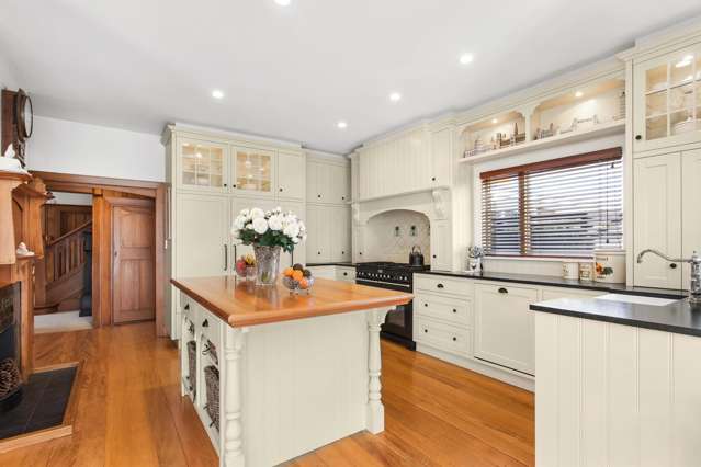 69 Office Road Merivale_1