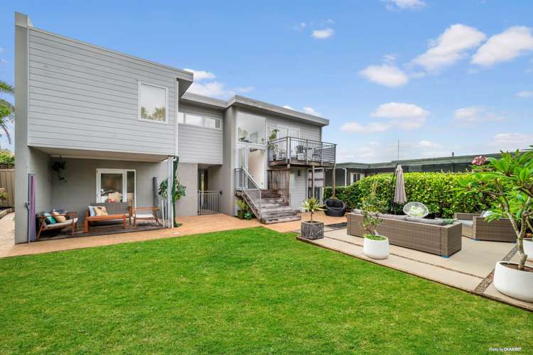 1/86 Seaview Road Castor Bay_16