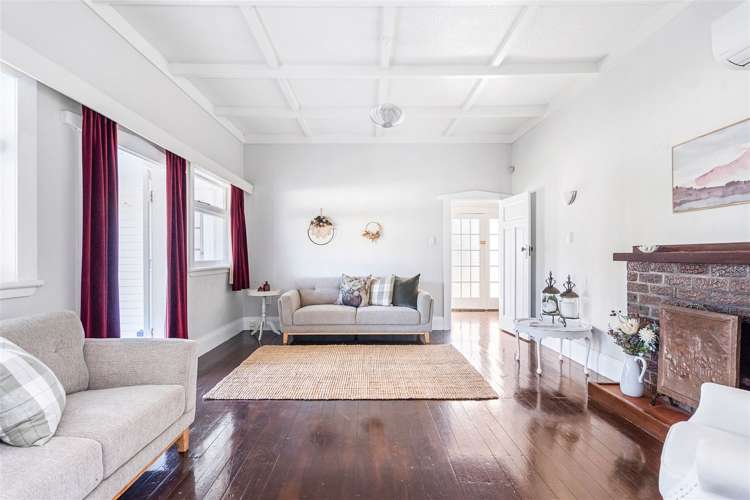 13 Apirana Avenue Regent_11