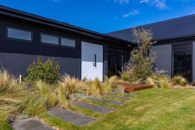 15 Catalina Crescent Burleigh_5