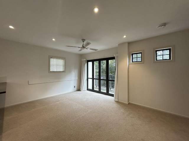 17/346 Oceanbeach Road Mount Maunganui_2