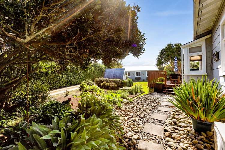 183 Tasman Street Opunake_14