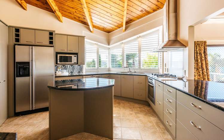 52 Kennedy Point Road Surfdale_9