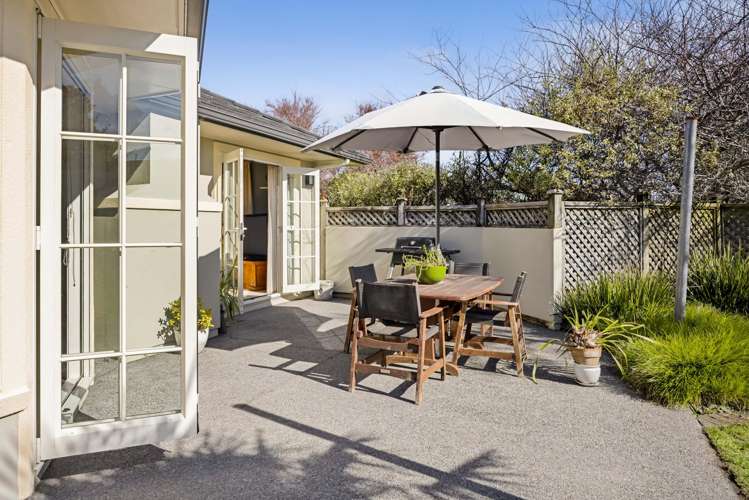 51 Shelter Grove Frankleigh Park_17