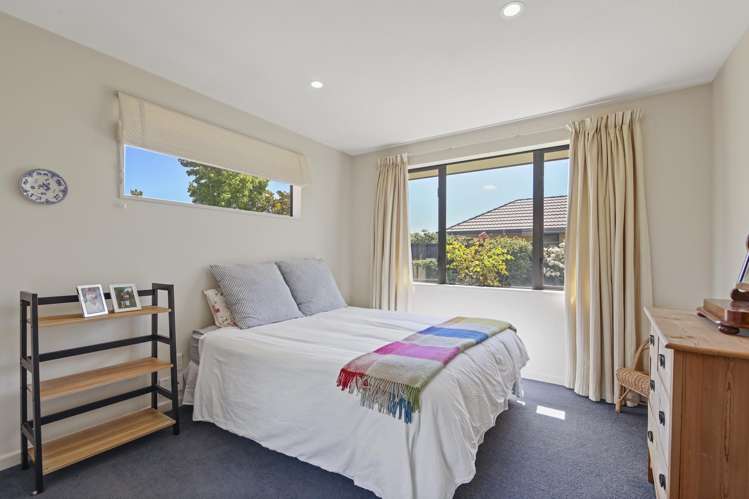 21 Riverwood Boulevard Redwood_17