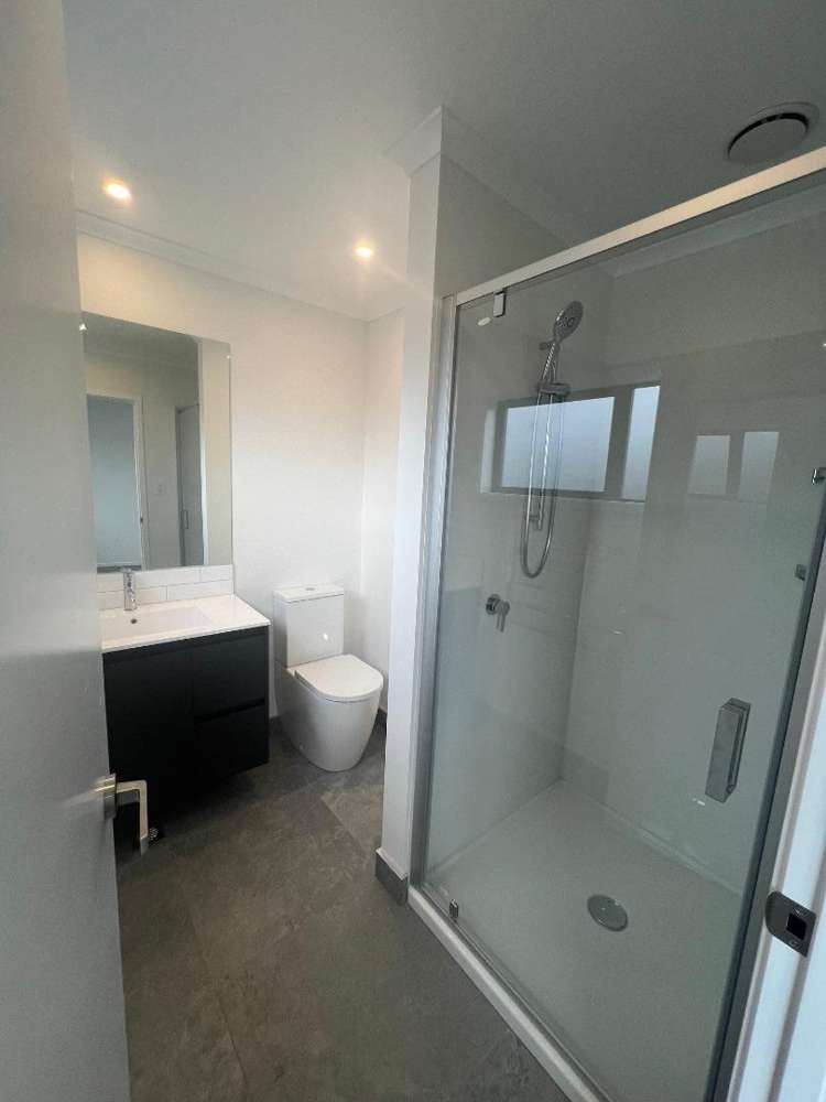 27A Henry Tayler Rise Milldale_11