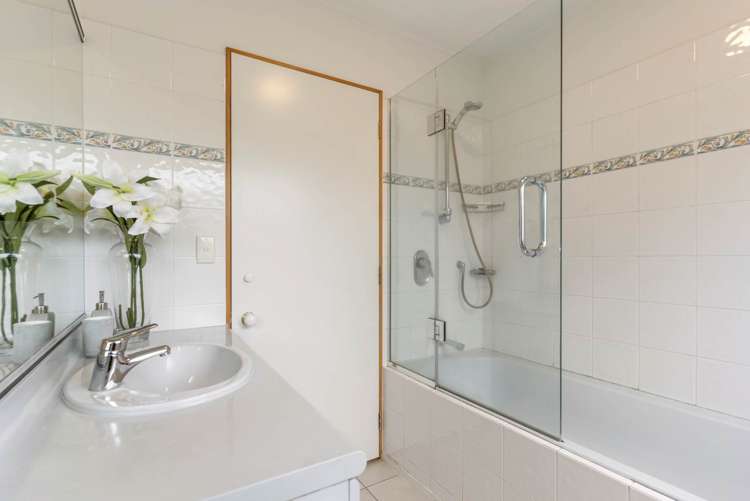 1/85 Ocean View Road Hillcrest_16