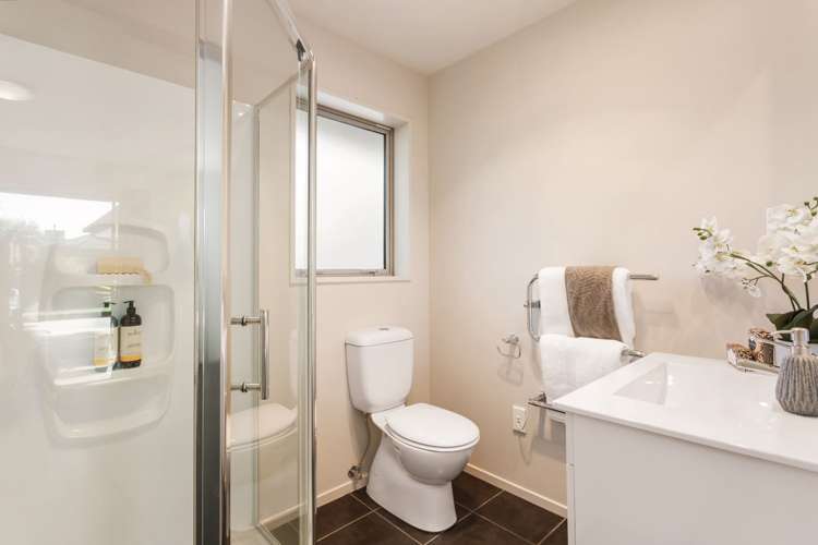 20 John Campbell Crescent Hillmorton_11