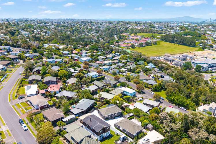 2/16 Heathglen Place Bayview_23