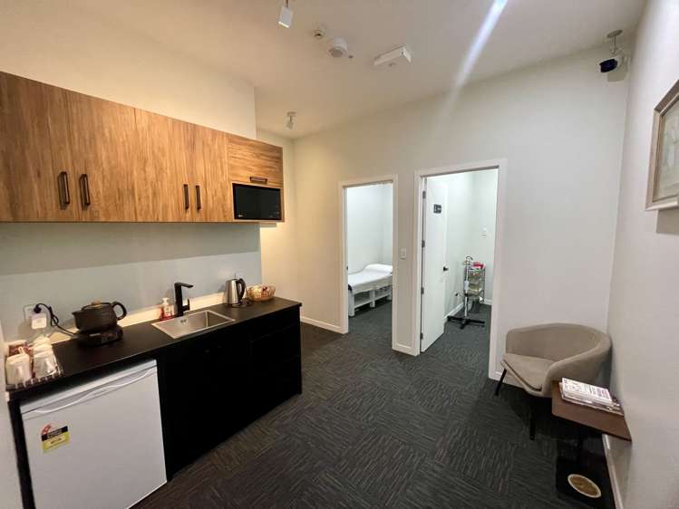 13 - 15 Bute Road Browns Bay_7