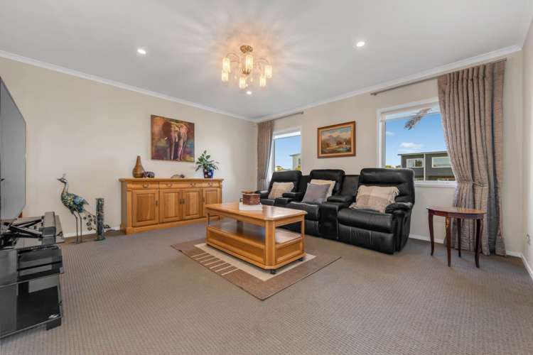 1 Defender Crescent Beachlands_9