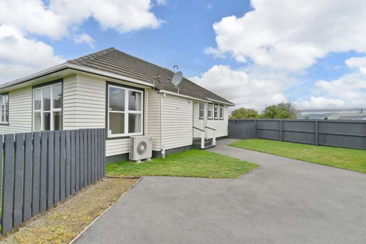 81 Rowan Avenue Aranui_14