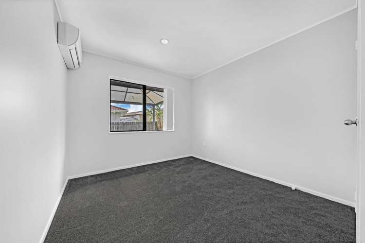 16A Hatherley Place Clendon Park_14