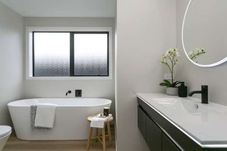  2/74 Hinemoa Avenue Taupō_15