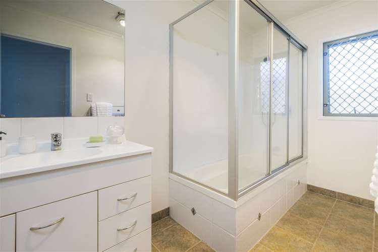 34 Tussock Avenue Mangere_16