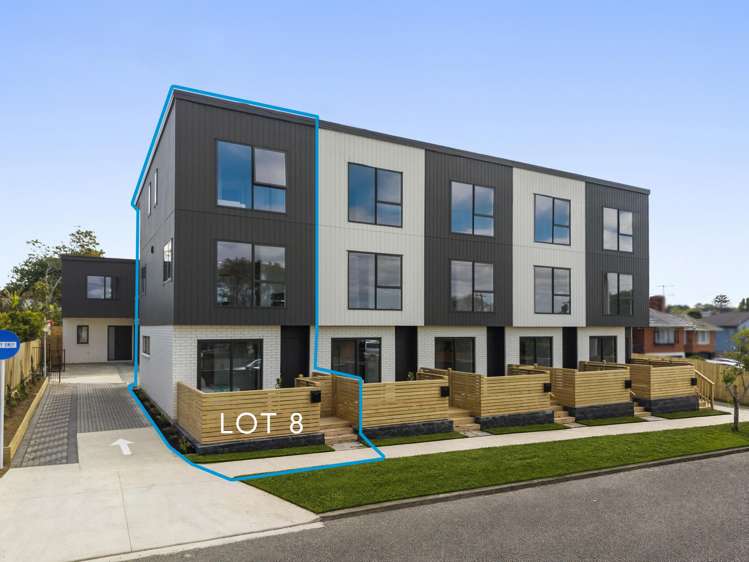 8/4 Blossom Lane Manurewa_1