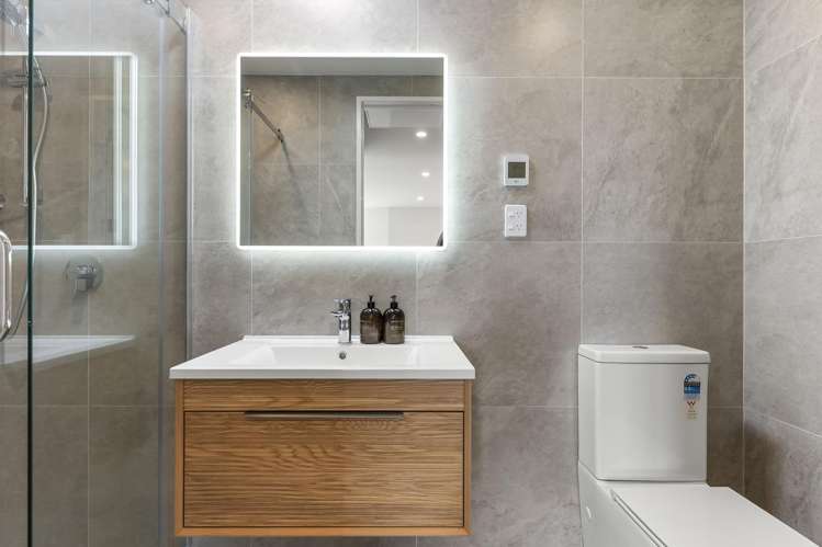 14A Altair Place Windsor Park_17