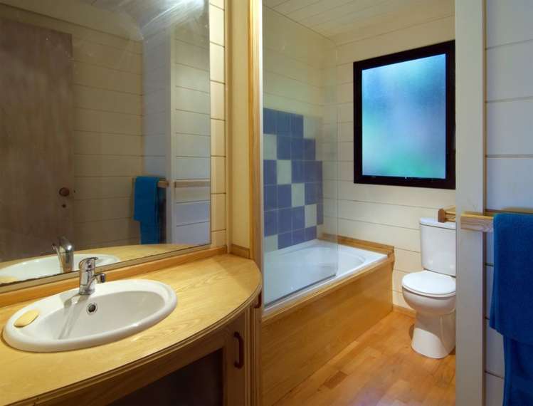 37 Longfellow Parade Glen Eden_11