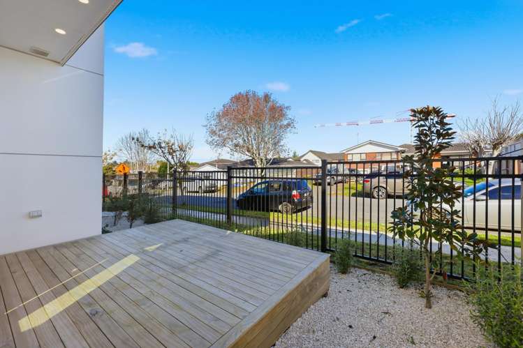 33 Sorrel Crescent Bucklands Beach_12