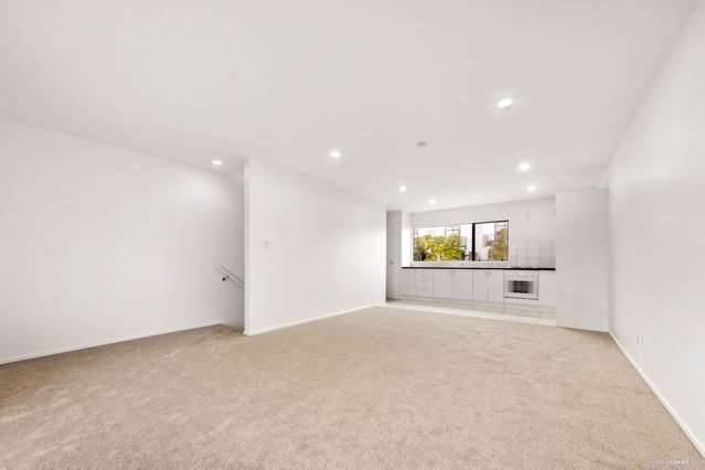 4/1 Briar Way New Lynn_2