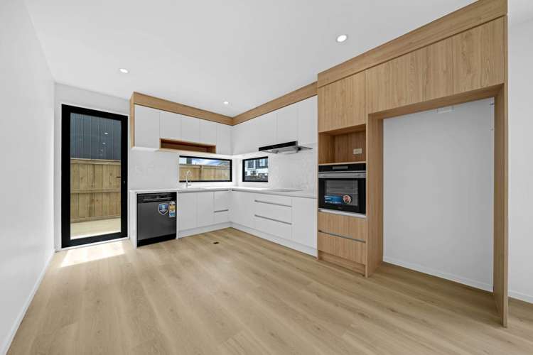 17A Henwoo 47 Allen Street Mangere East_13