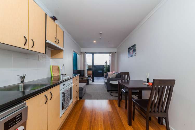 1j/12 Charles Street Mount Eden_9