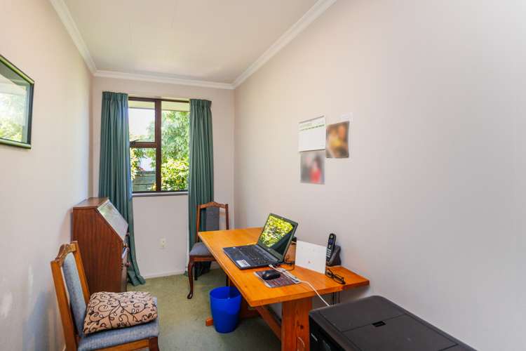 8 Willowbank Crescent Feilding_18