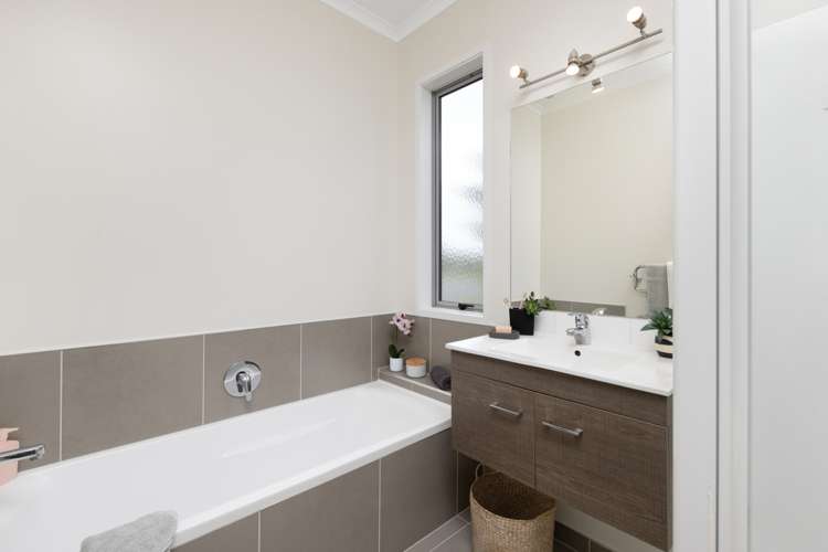 1 Lanyard Street Pyes Pa_7