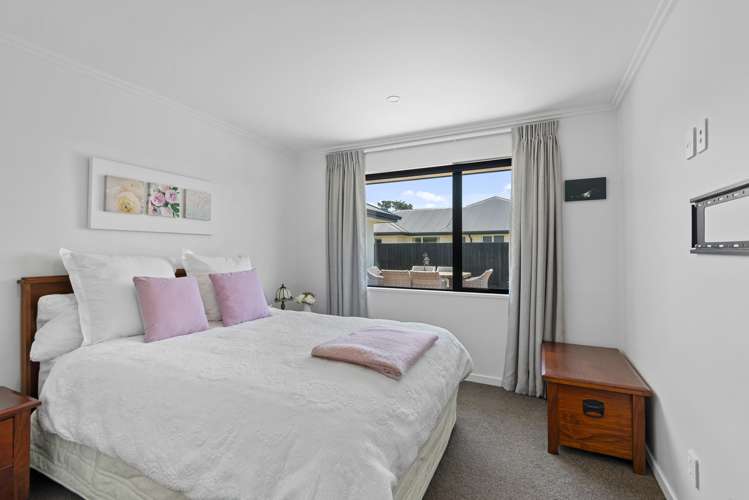 11 Suffolk Drive Kirwee_16