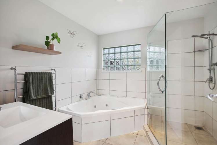 47 Universal Drive Henderson_15