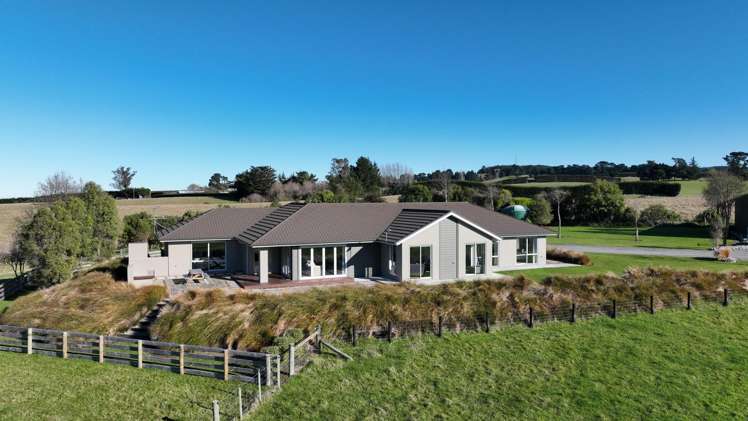 141 McLeods Road_0