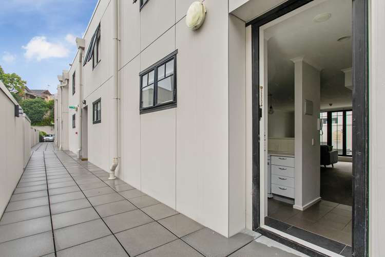 6f/8 Farnham Street Parnell_15