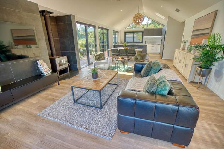 160 Coulson Road Paroa_16