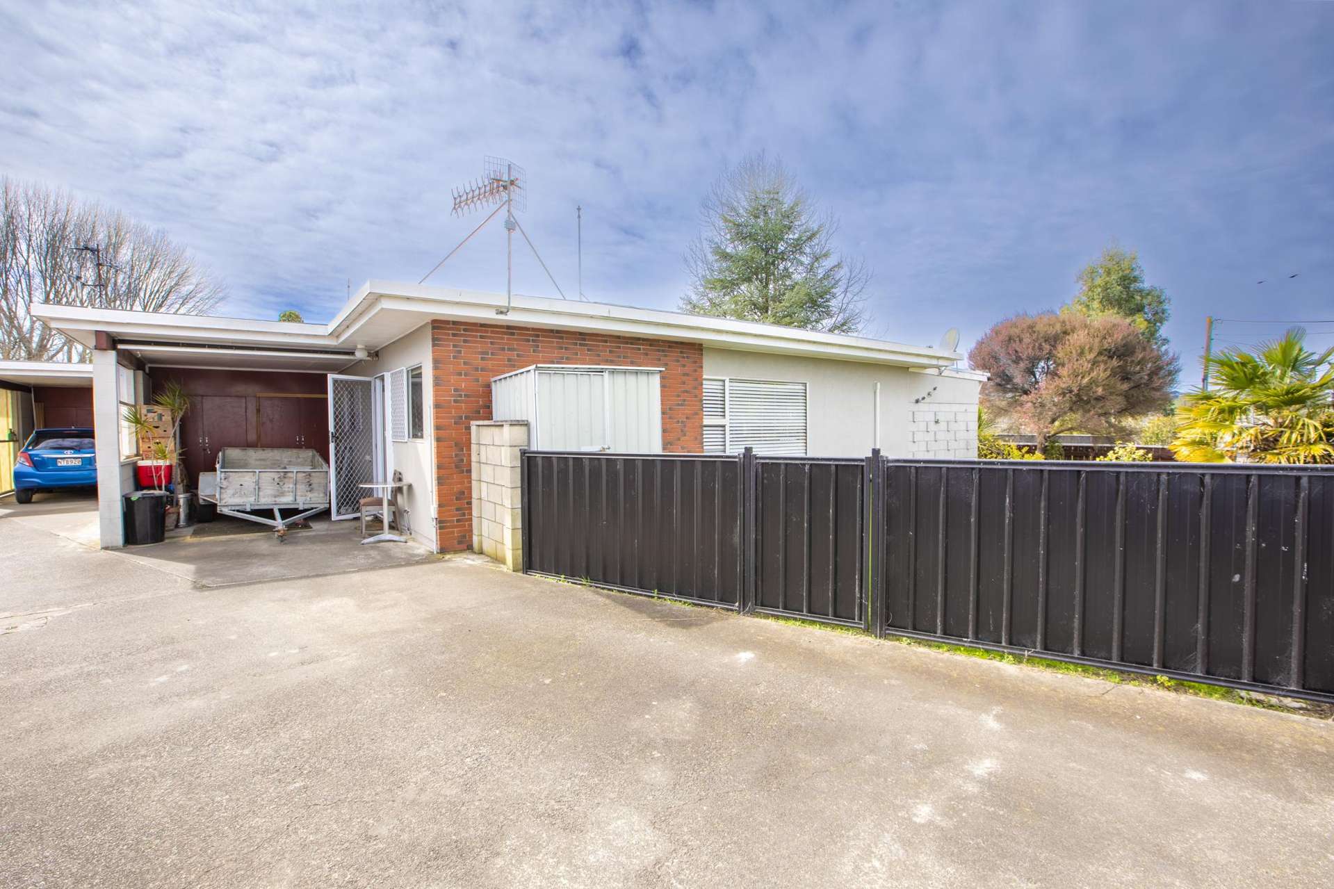 1/17 Francis Drake Street Waipukurau and Surrounds_0