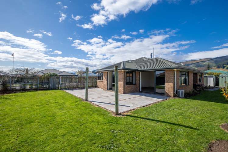 18 Otia Drive Richmond_9