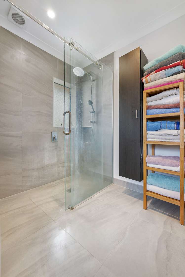 18 Hallberry Road Mangere East_11