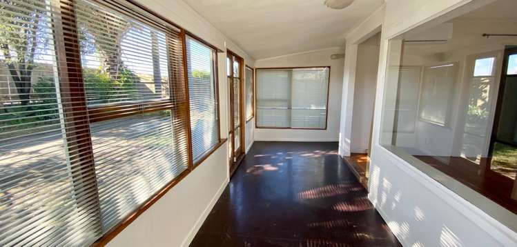 380 Te Atatu Road Te Atatu Peninsula_3