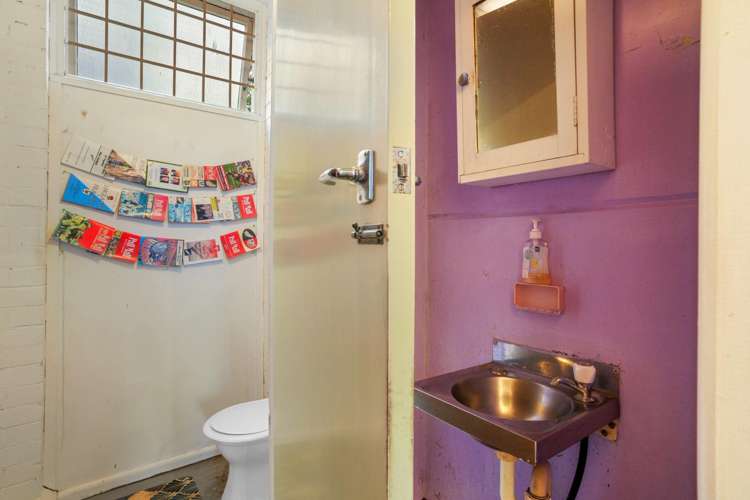 1681 Cust Road Cust_10