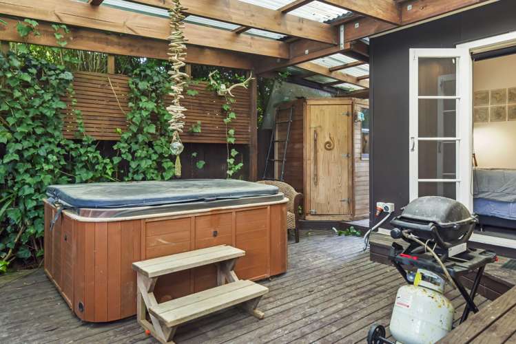 139 Vipond Road Stanmore Bay_24
