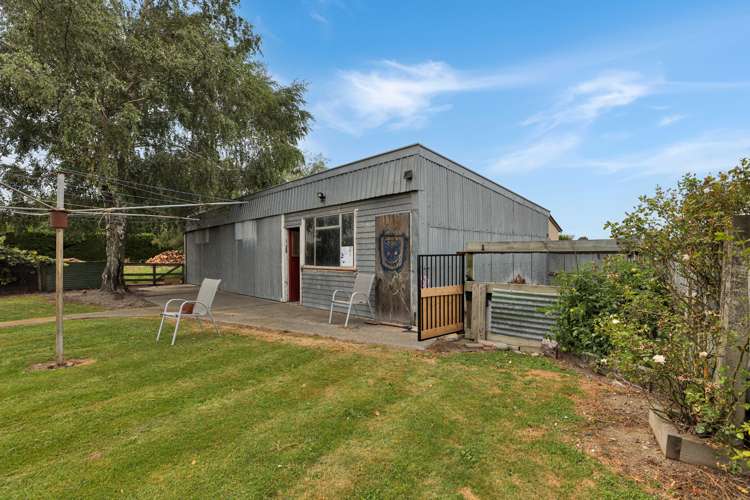 847 Boundary Road Willowby_23