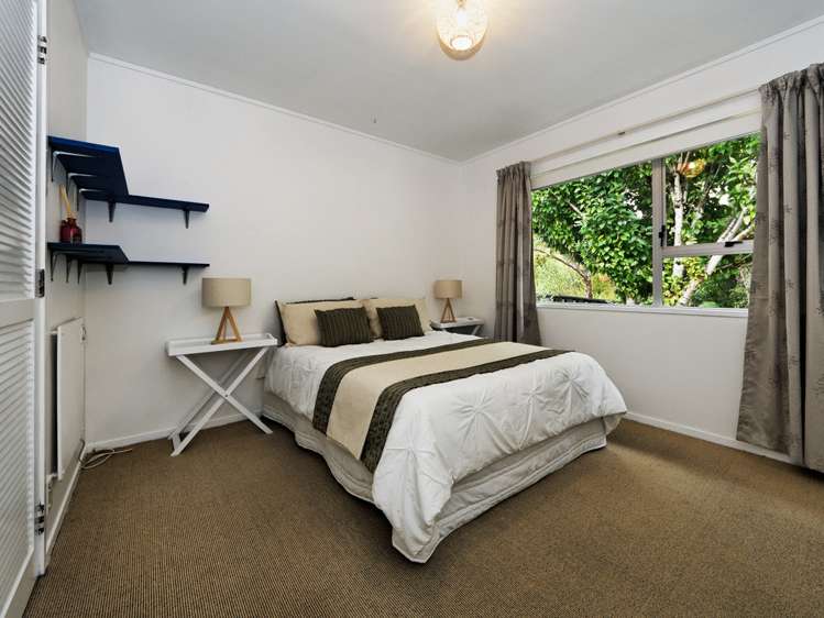 8 Sonnenberg Way Titirangi_14
