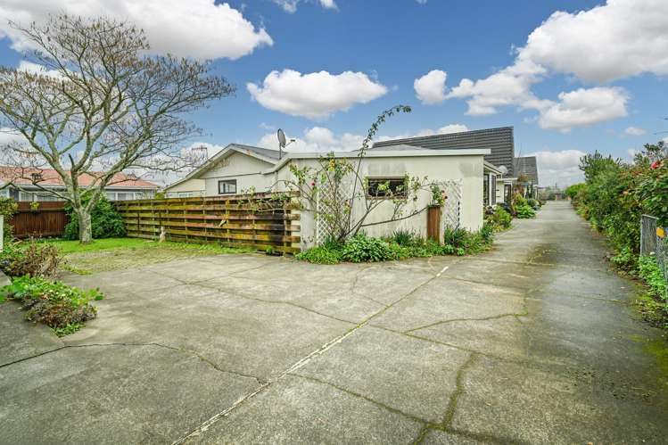 6/37 Middle Road Havelock North_11