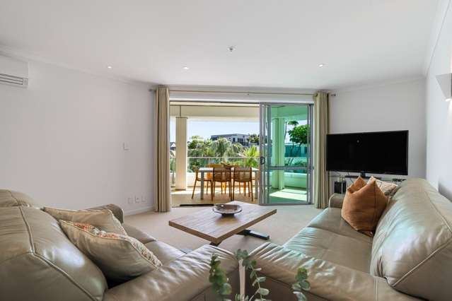 206/136 Marine Parade Mt Maunganui_2