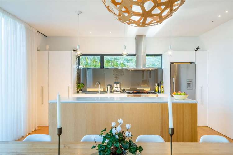 6 Westwell Road Belmont_10