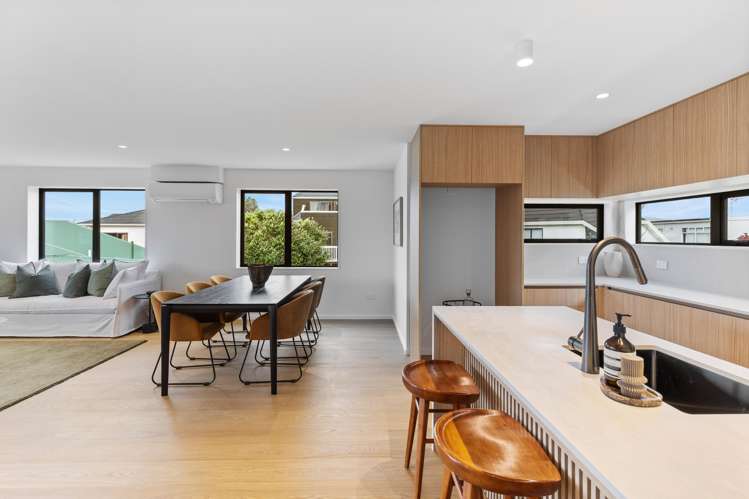 10B Joan Street Pt Chevalier_6