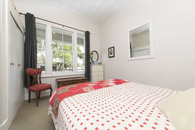 43 Glenview Road Glen Eden_11