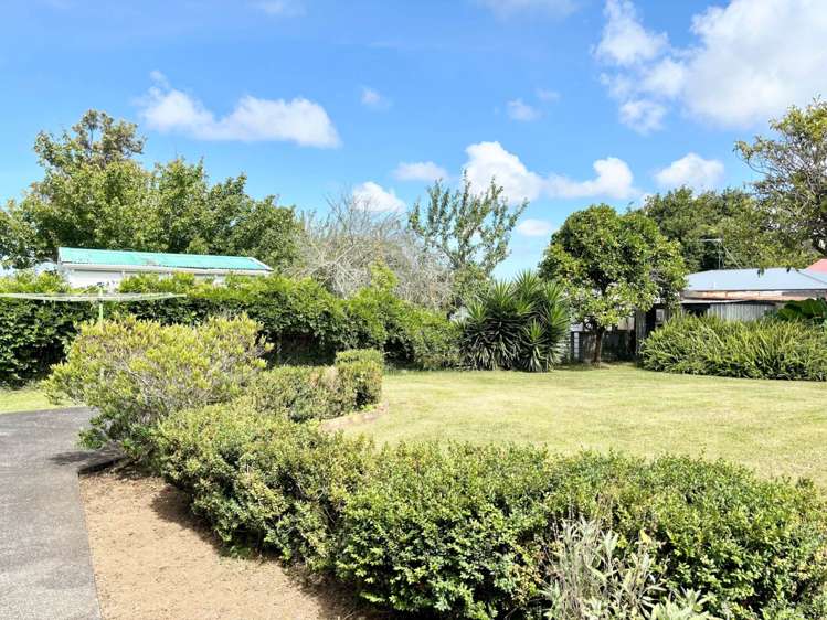 32 Kitchener Road Waiuku_21