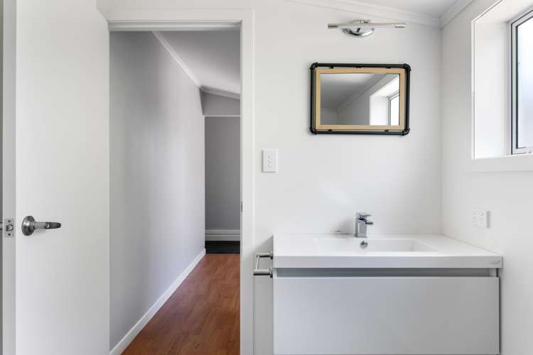 1 Toru Street Makaraka_18