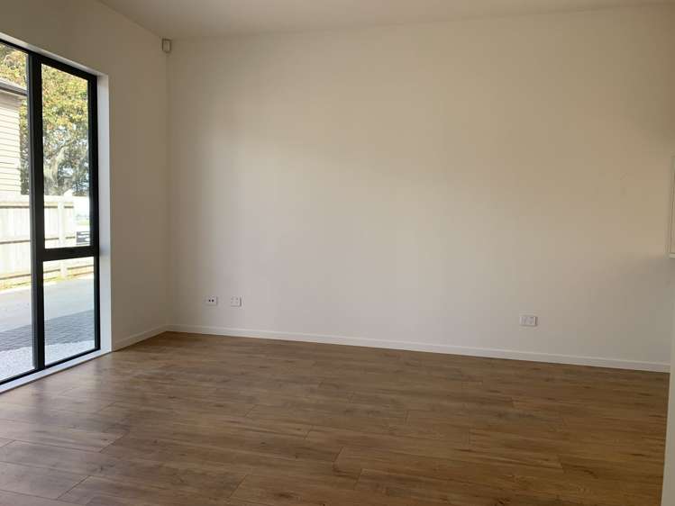 64 Landscape Road Papatoetoe_8