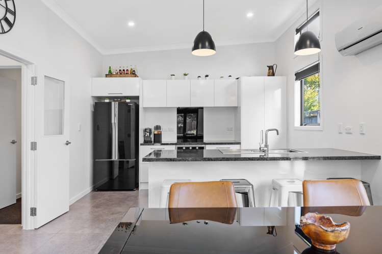 44 Long Melford Road Awapuni_5